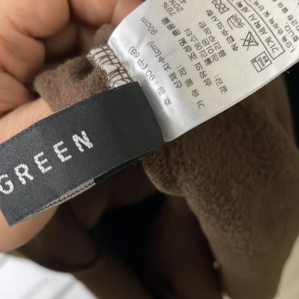 Beautiful Korean (highneck) dress - Picture 12 of 12